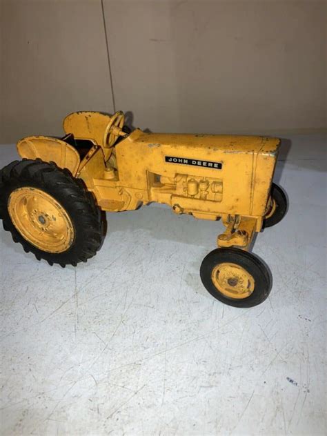 Antique Toy Tractors Value (Identification & Price Guides).